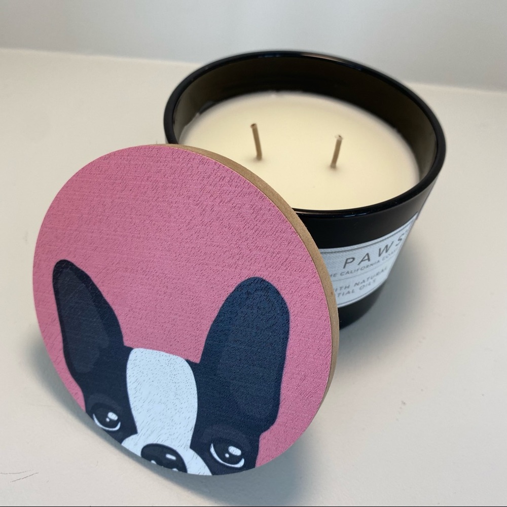 SAND + PAWS Vanilla Sandalwood Scented 12oz Candle New French Bulldog Pet Lover